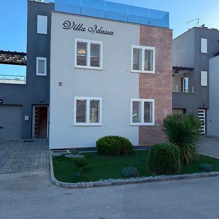 빌라 Crowonder Idassa With Swimming Pool And Jacuzzi - Crowonder Luxury Rent *