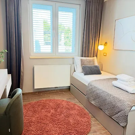 Crowonder Idassa With Swimming Pool And Jacuzzi - Crowonder Luxury Rent 빌라 *