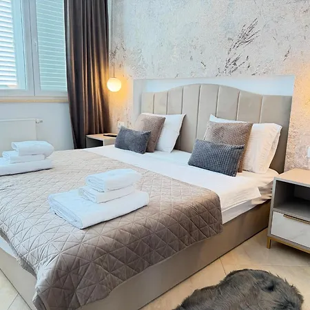 Crowonder Idassa With Swimming Pool And Jacuzzi - Crowonder Luxury Rent 빌라 자다르