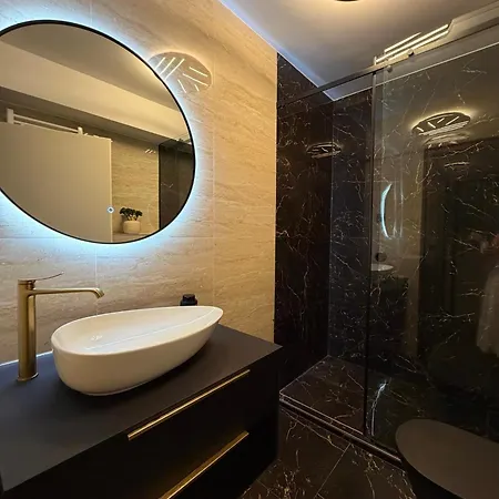 Crowonder Idassa With Swimming Pool And Jacuzzi - Crowonder Luxury Rent
